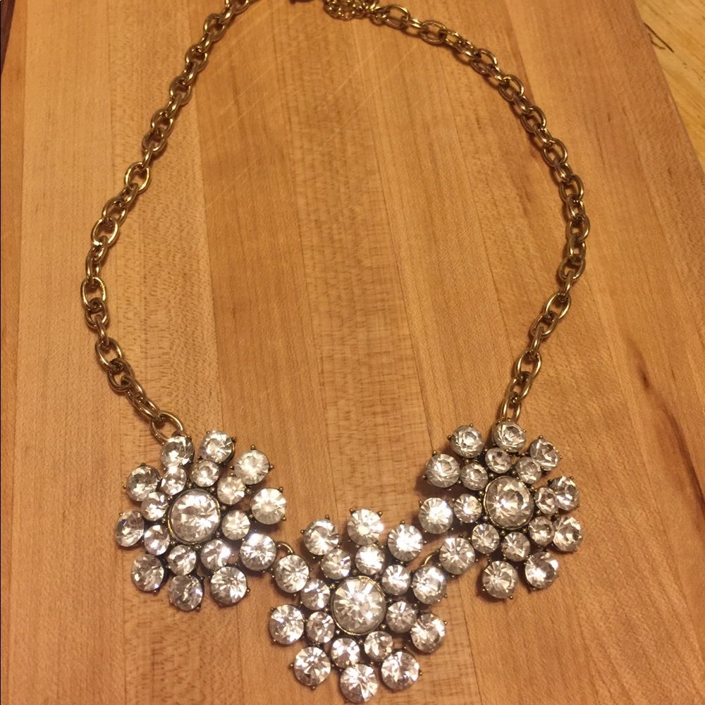 Beautiful clear rhinestone statement necklace!